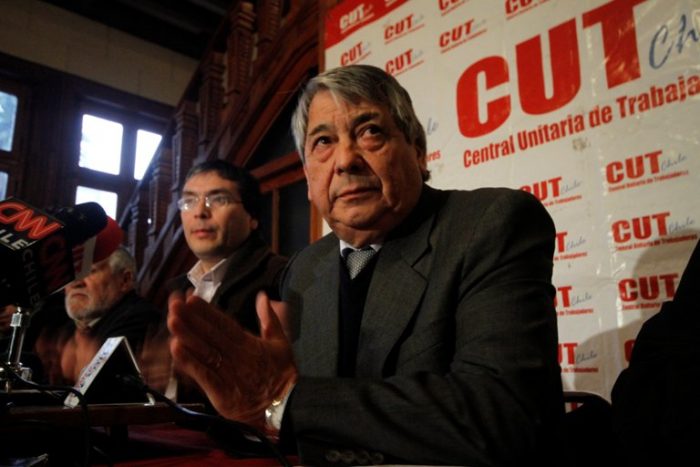 Martínez acusa a sector ligado a Bárbara Figueroa de alterar documentos para poder participar en elecciones de la CUT