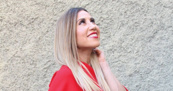 Claudia Mellado: una PhD en comunicaciones con alma fashionista