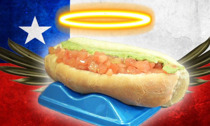 [VIDEO] «Have you ever had a Chilean completo?»: el «viral gringo» con el origen y las mejores picada del hot dog criollo