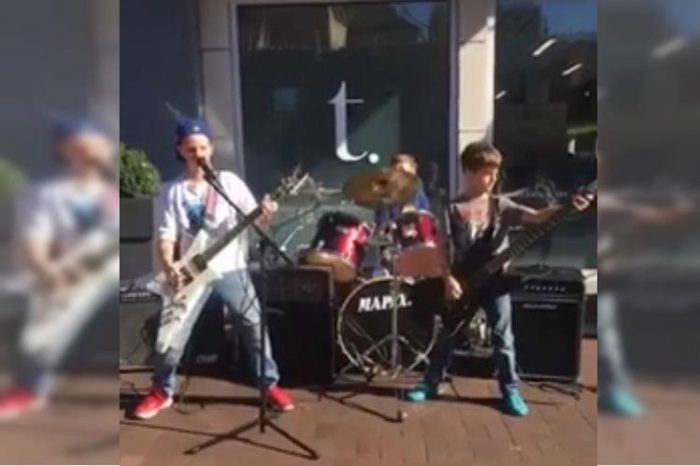 [VIDEO VIDA] Niños revolucionan Facebook con interpretación de Metallica