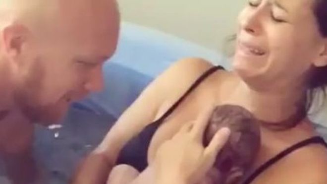 [VIDEO VIDA] El increíble parto en el agua de una mujer que deja boquiabiertos a millones en internet