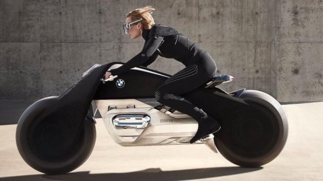 Así es la motocicleta del futuro, según BMW: sin casco, sin caídas y sin emisiones