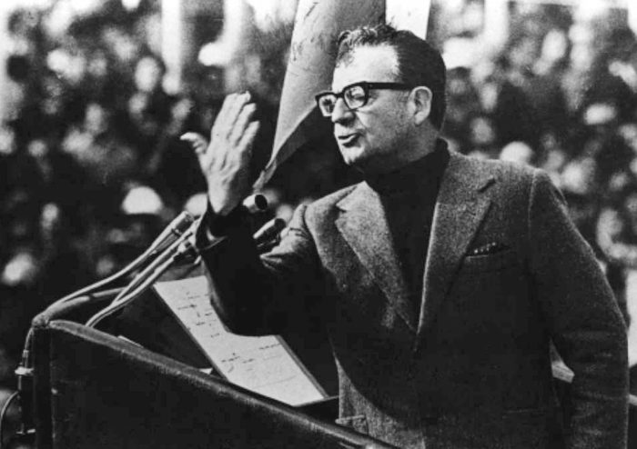 Podemos de España toma prestada consigna del gobierno de Salvador Allende