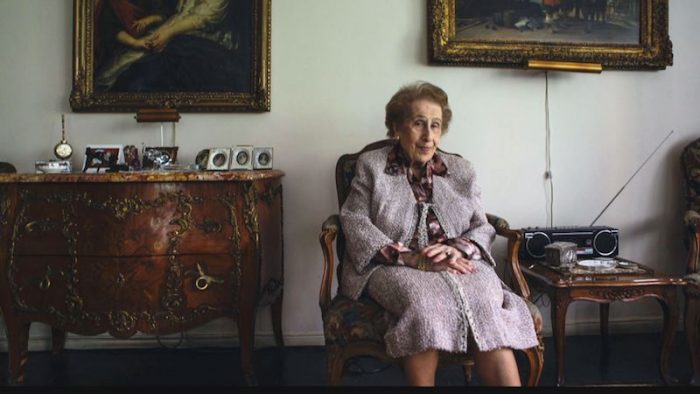 Pionera de los mercados: mujer que trabajó más tiempo en Wall Street muere a los 101 años