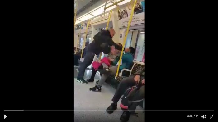 [VIDEO] La valiente reacción de una mujer que defendió a su marido de un aparente ataque racista en Londres