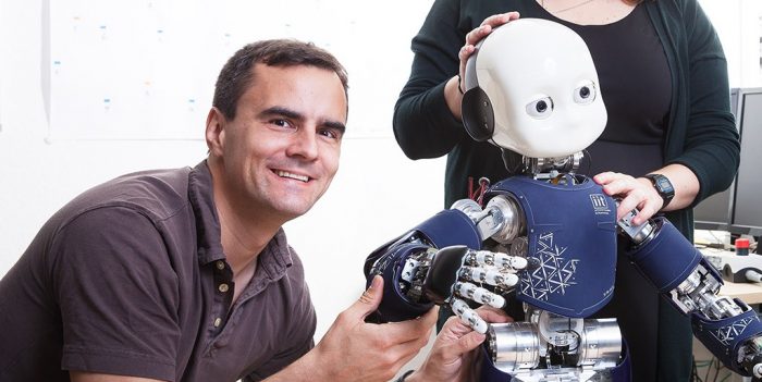 Universidad alemana desarrolla robots que aprenden como los niños