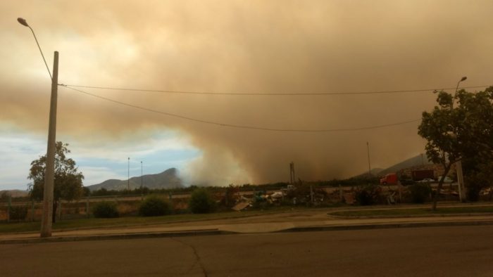 Onemi amplía cobertura de Alerta Roja a Maipú por incendios forestales