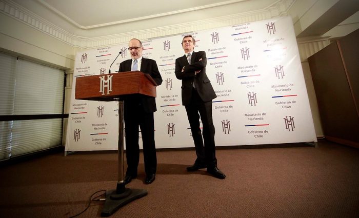 Valdés pone paños fríos a caída de los mercados tras triunfo de Trump: «Chile está muy bien preparado para enfrentar turbulencias»