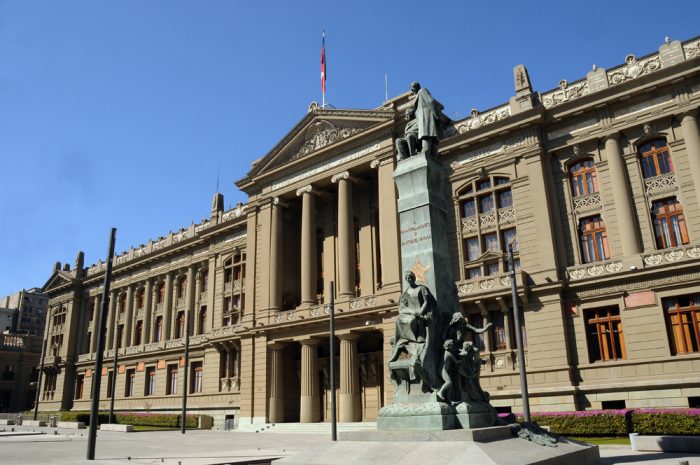 Universidad fantasma otorgó doctorados a altos funcionarios del Poder Judicial