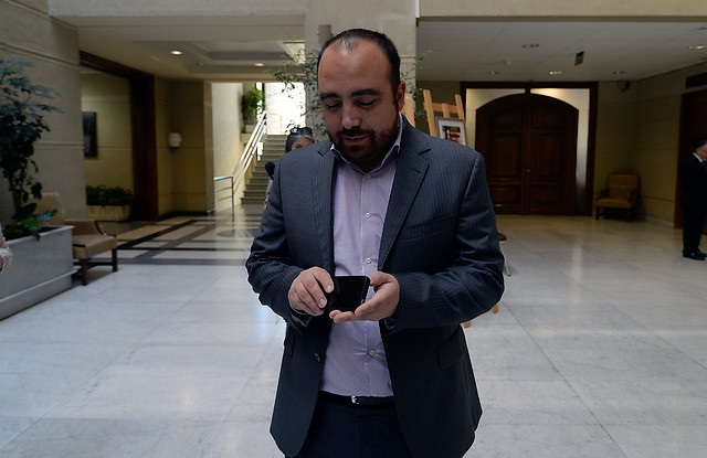 La cueca en pelota: fuertes recriminaciones en la NM por falta de quórum para comisión investigadora de negocios de Piñera en Perú