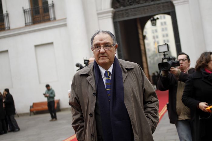 Huenchumilla dice estar dispuesto a ser candidato presidencial y declara mirando de reojos a Lagos: «No veo a la DC firmando un contrato de adhesión con un candidato que marque 5 puntos»