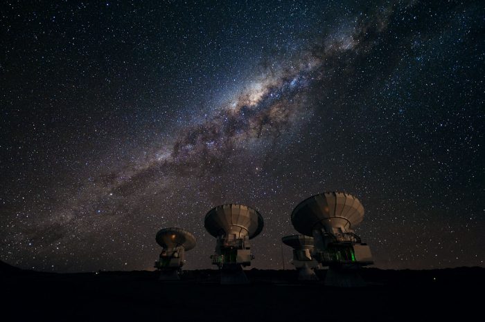 Presentan primer documento para la educación y divulgación de la astronomía en Chile