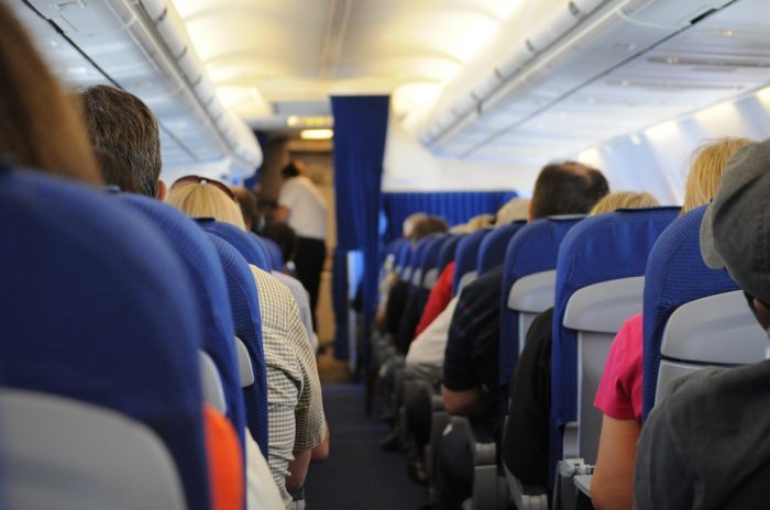 El «jet lag» podría aumentar el riesgo de padecer cáncer de hígado