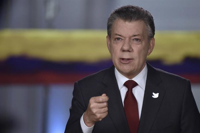 Nuevo acuerdo de paz con FARC es aprobado tras acalorado debate legislativo