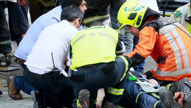 Estudiantes chilenos que iban en gira de estudio resultaron heridos por accidente de tránsito en Bariloche