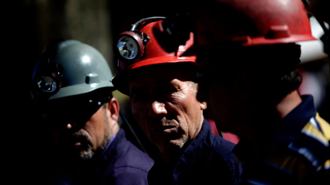 Sub terra: mineros de Curanilahue amenazan con pasar Año Nuevo bajo tierra