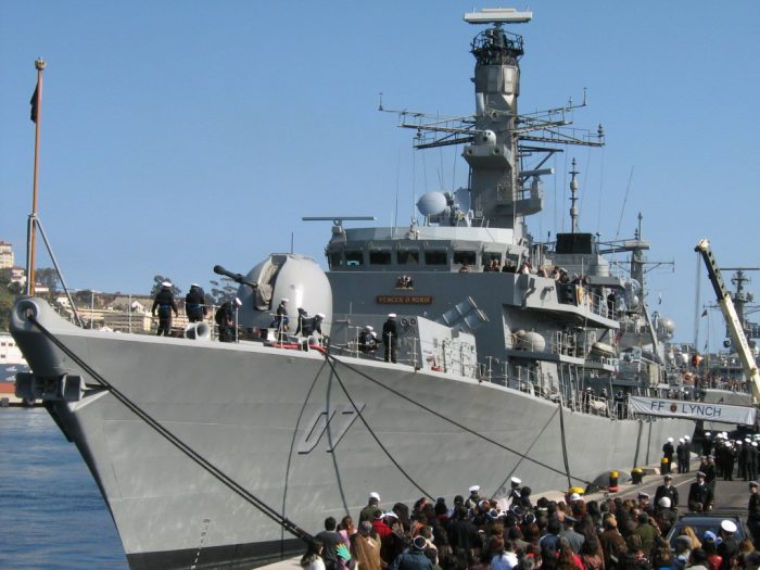 Marinos involucrados en caso de espionaje sexual en fragata «Lynch» podrían ser desvinculados de la Armada