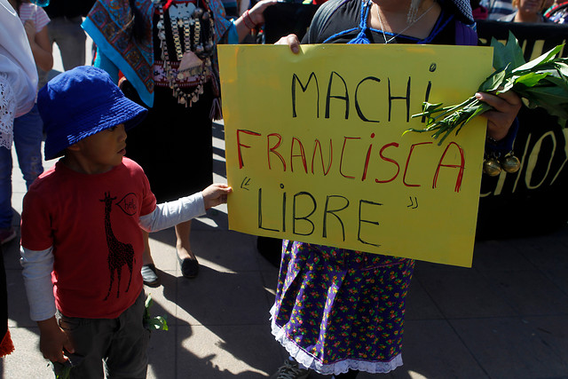 Cinco mapuche inician huelga de hambre en apoyo a machi Francisca Linconao