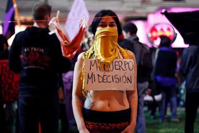 ONG advierte que en Chile «existe una violencia obstétrica que no ha sido considerada en las políticas públicas»