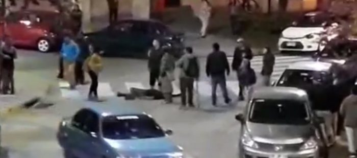 [VIDEO] Registran brutal pelea grupal en Plaza Perú en Concepción