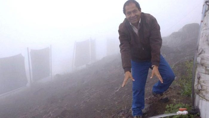 [VIDEO VIDA] El ingenioso método de un hombre en Perú para conseguir y llevar agua donde no hay