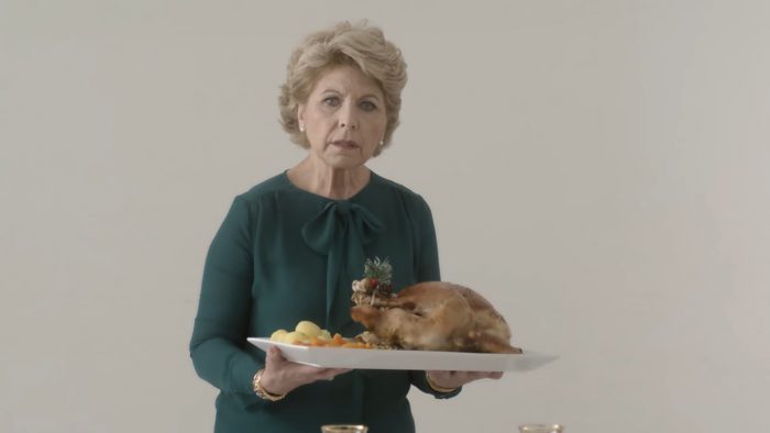 [VIDEO] «Sentador de madres»: el irónico spot español contra la desigualdad de género en Navidad