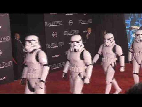 [VIDEO] Stormtroopers en la alfombra roja: la premier de «Rouge One: A Star Wars Story» en Hollywood
