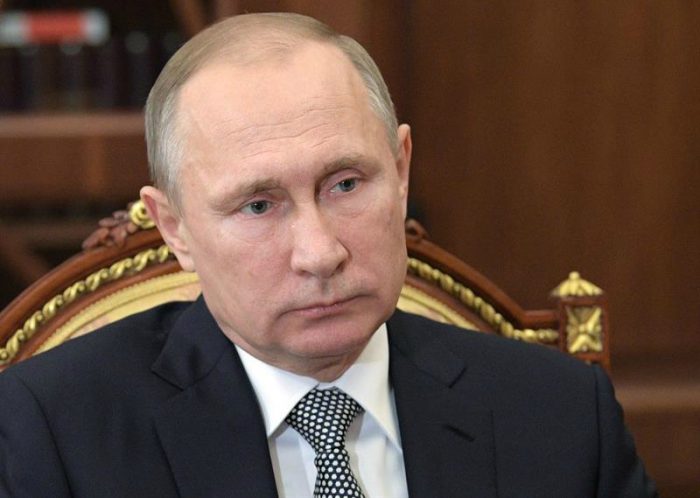 Putin dice que asesinato de embajador en Ankara busca torpedear el arreglo de paz en Siria