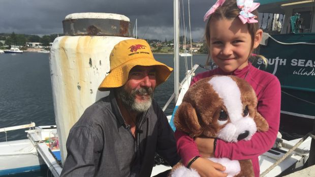 Un neozelandés y su hija llegan a Australia tras un mes a la deriva en el mar