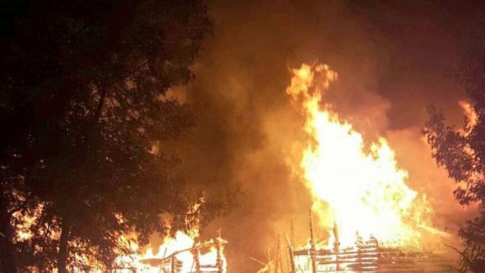 Muere un trabajador tras ataque incendiario en Cañete