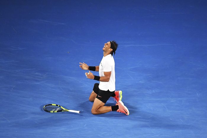 Nadal vence a Dimitrov en un partido épico y se cita con Federer en la final