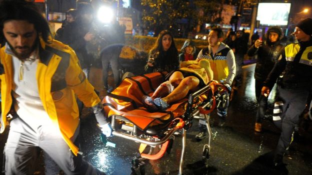 Detienen a 8 personas por el ataque del EI en una discoteca de Estambul