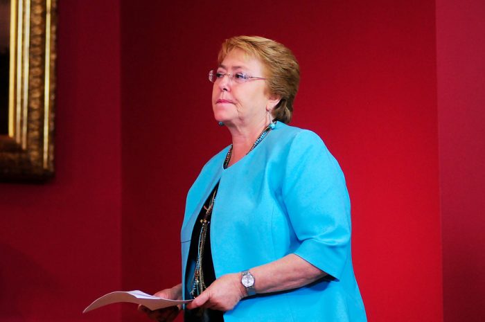 Bachelet asegura que hay fondos disponibles para enfrentar la emergencia: «No hay problema de recursos en este momento. Los tenemos y los vamos a usar