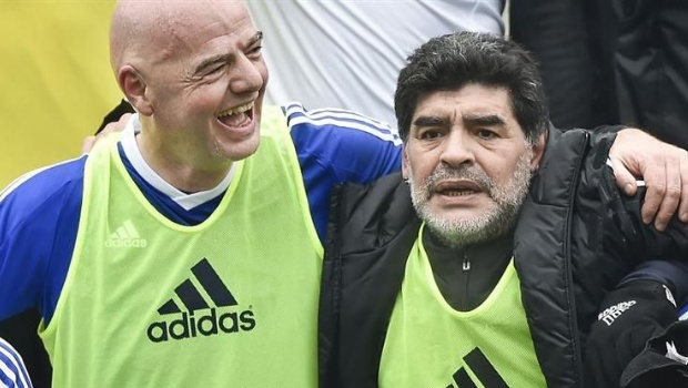 Maradona: «Yo llegué a FIFA para limpiar la AFA, si tengo que pisar cabezas lo haré»