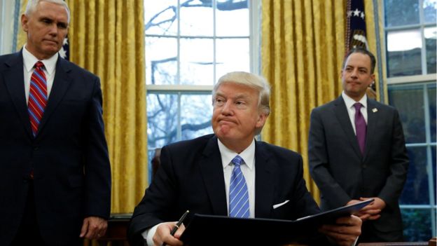 Donald Trump retira a Estados Unidos del TPP