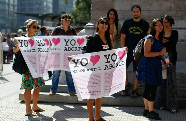 Ley de aborto se votará este lunes en comisión del Senado