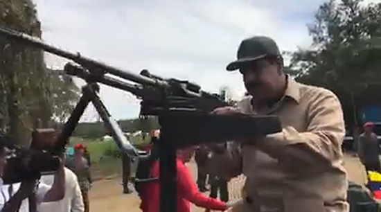 [VIDEO] Polémica en Venezuela por video donde aparece Nicolás Maduro insinuando armar los barrios