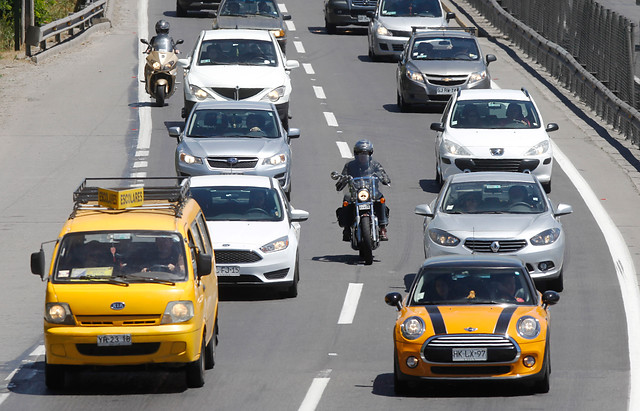 Fin de semana largo: se espera que más de 200 mil vehículos regresen a Santiago