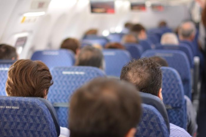 Miedo a volar: una fobia que se visibiliza en vacaciones y que se puede superar