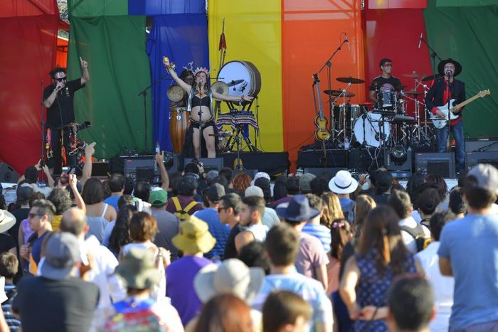El rock marroquí y la cumbia peruana hacen delirar al público en la segunda jornada de Womad