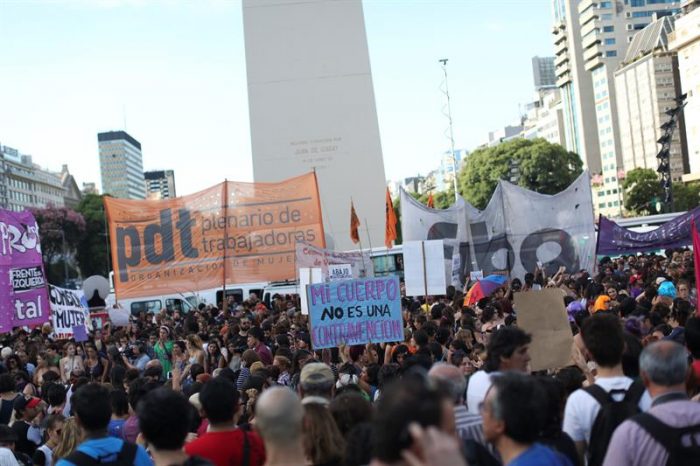 Violencia de género se mantiene en Argentina