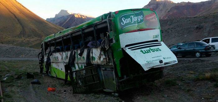 Accidente del Turbus: fiscal argentino dice que el auxiliar pidió al chofer bajar la velocidad y «él siguió conduciendo rápido»