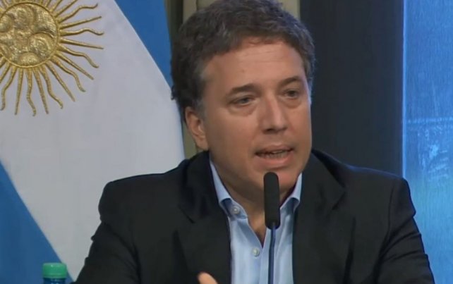 Nicolás Dujovne hace su debut en Chile como nuevo ministro de Hacienda argentino