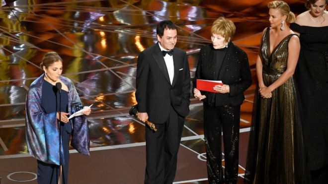 Oscar 2017: la carta con la que el iraní ganador de la mejor película extranjera calificó de «inhumana» la prohibición de inmigración de Donald Trump