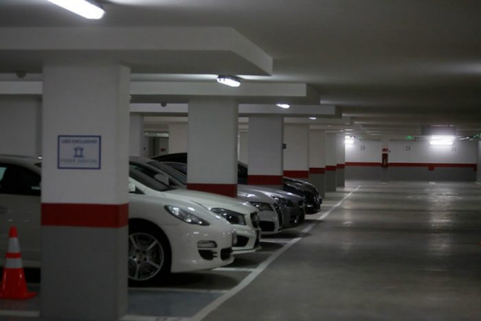 Nueva ley de estacionamientos: cobro será por minuto efectivo de uso 
