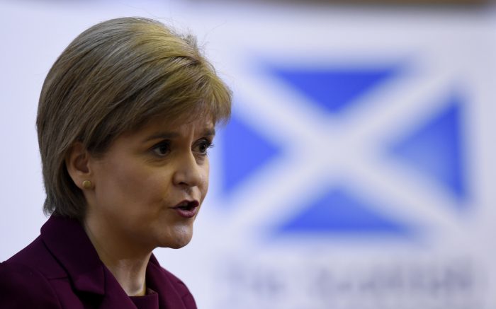 El Parlamento de Escocia se opone formalmente al «brexit»