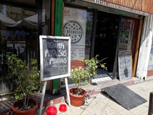 «Sanguchería La Inclusiva», el primer restaurante de Chile que no excluye a nadie