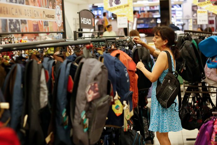 El retail tampoco está en crisis: Utilidades de supermercados y grandes tiendas suben un 80% en 2016