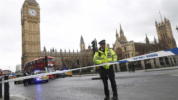 Scotland Yard y el Parlamento británico hicieron un minuto de silencio por las víctimas del atentado de Westminster