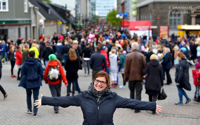 El triunfo de las islandesas: Empresas deberán demostrar que pagan igual salario a mujeres y hombres